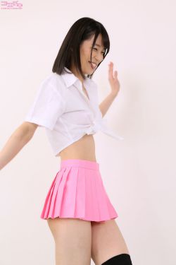 狮子的赖猫倒影